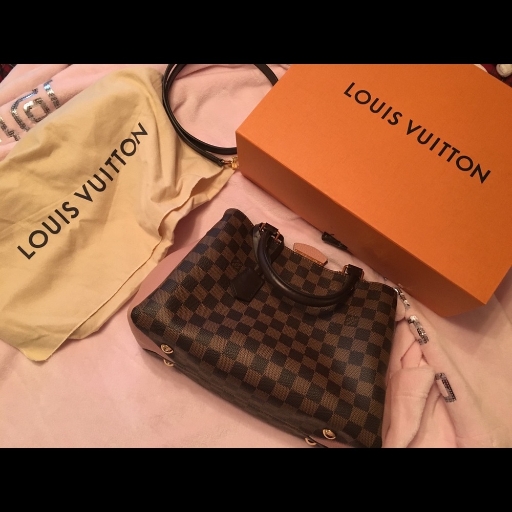 SOLD 💐🌸Louis Vuitton Pink Brittany Handbag 👜 🌸 - Picture 1 of 8
